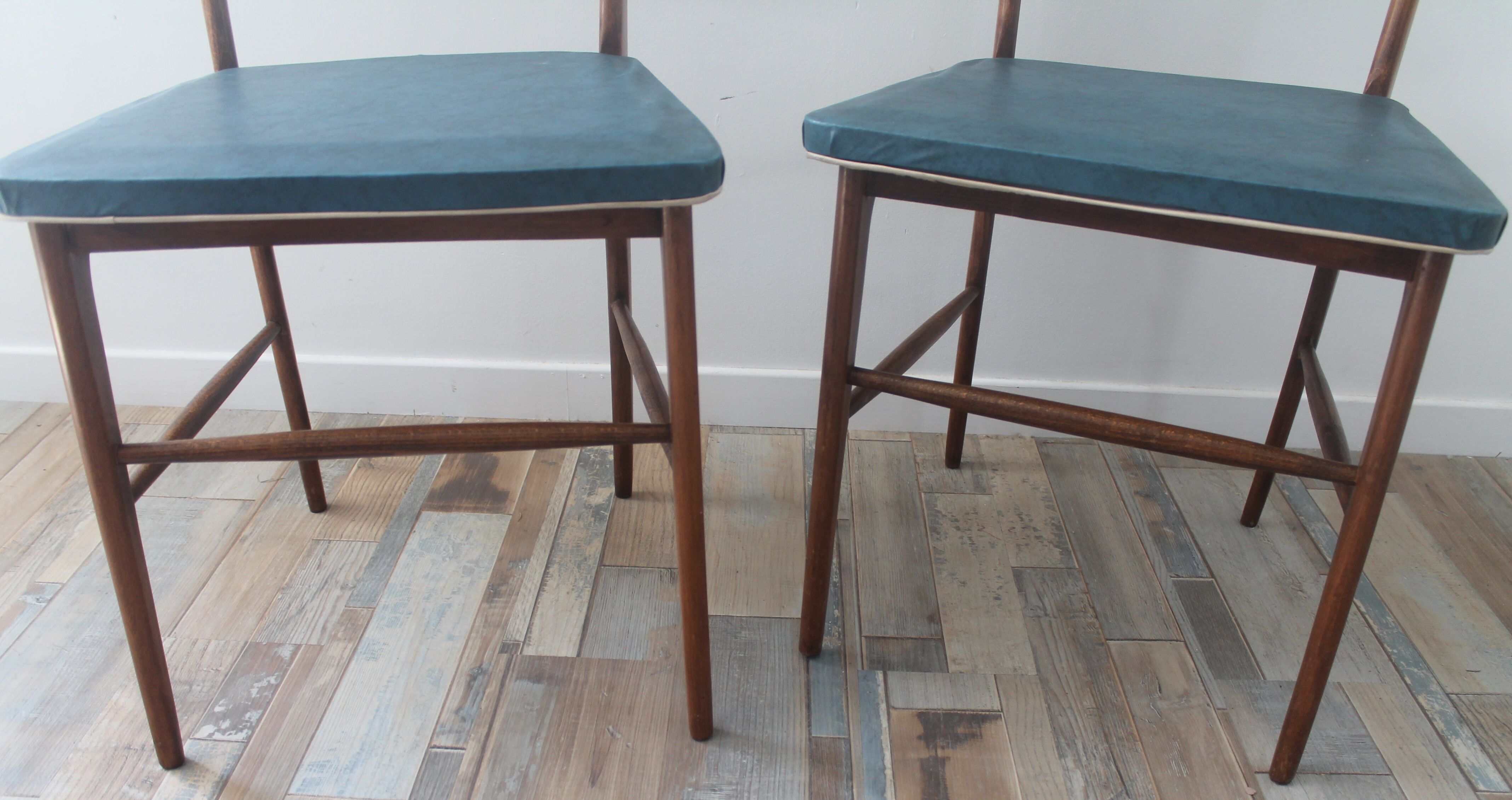 Pair of scandinavian chairs from the 50/60