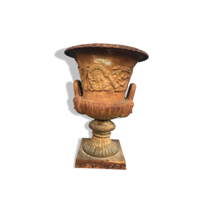 Vase Médicis en fonte