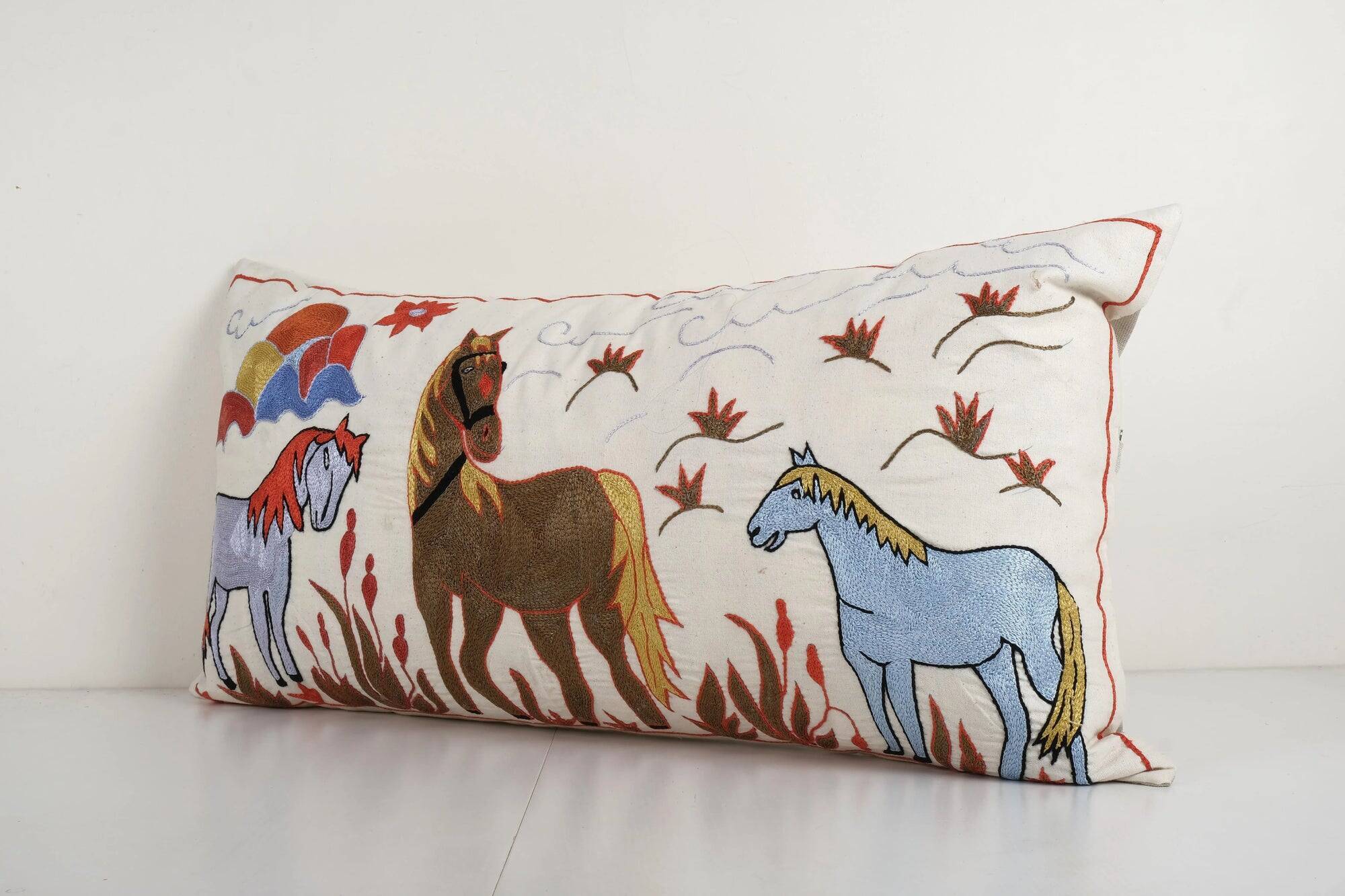 Vintage embroidered cushion cover 46x86 cm