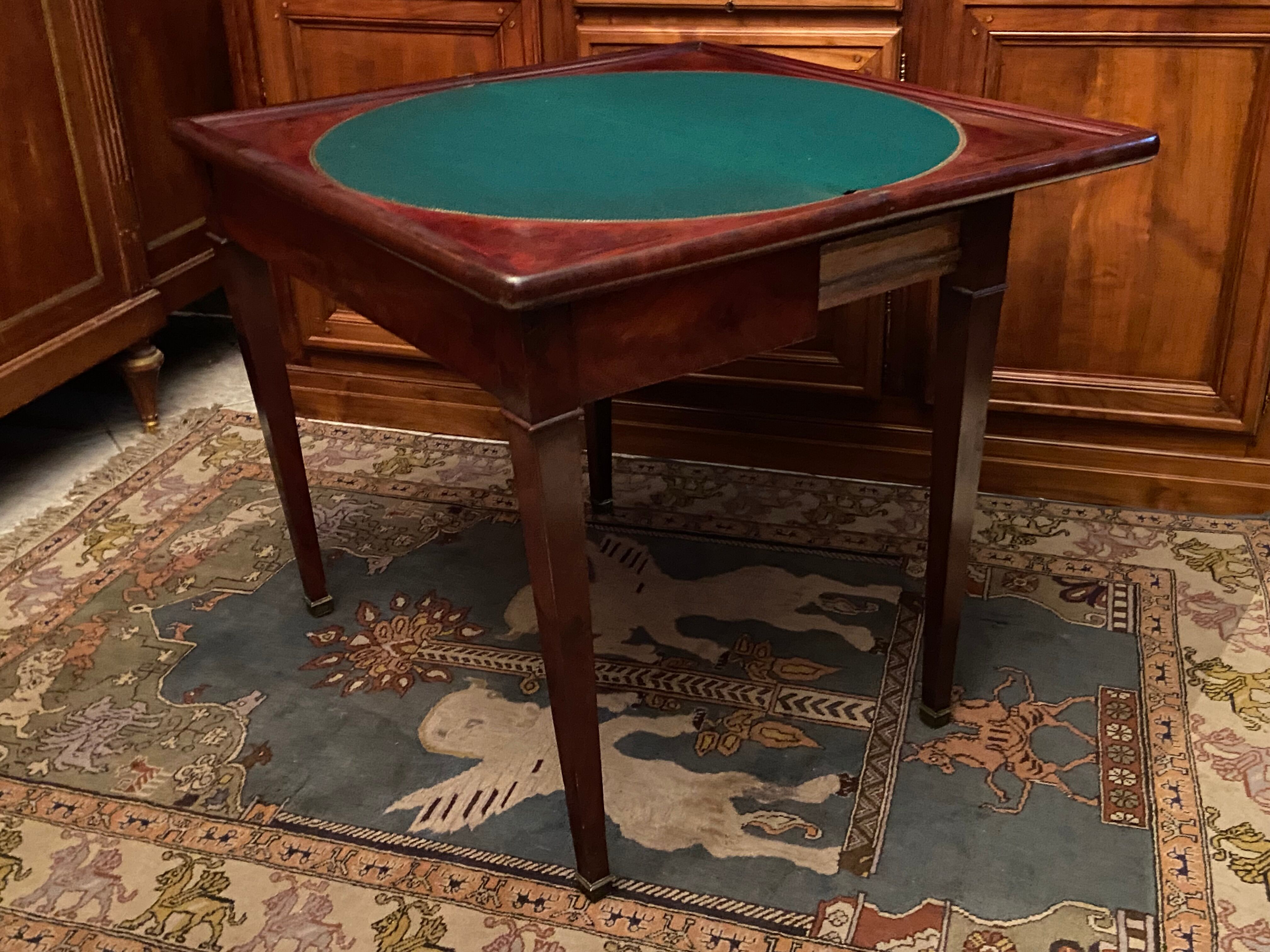 Mahogany game table console from the Napoleon III period