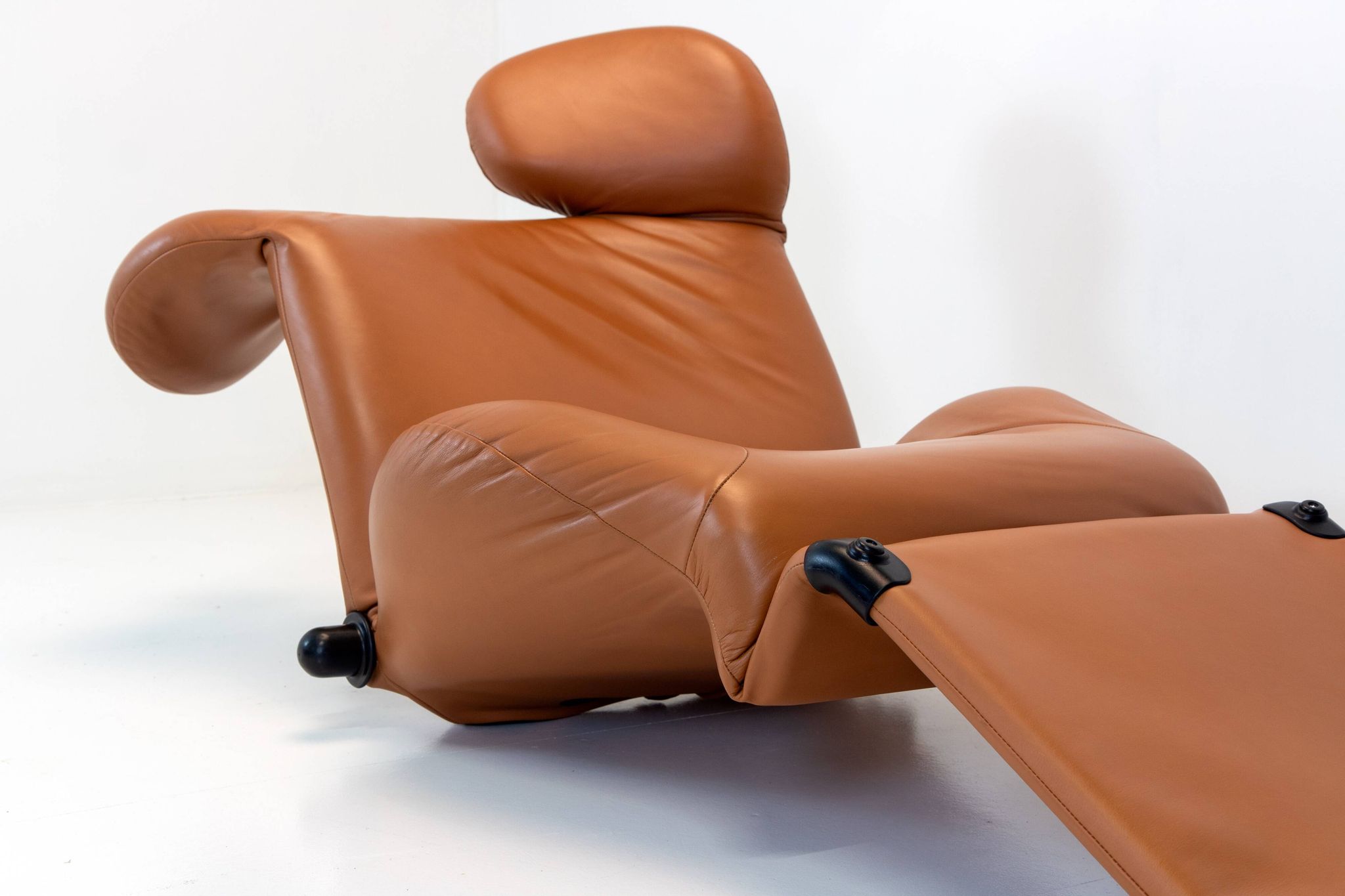 Fauteuil Cassina 111 Wink par Toshiyuki Kita