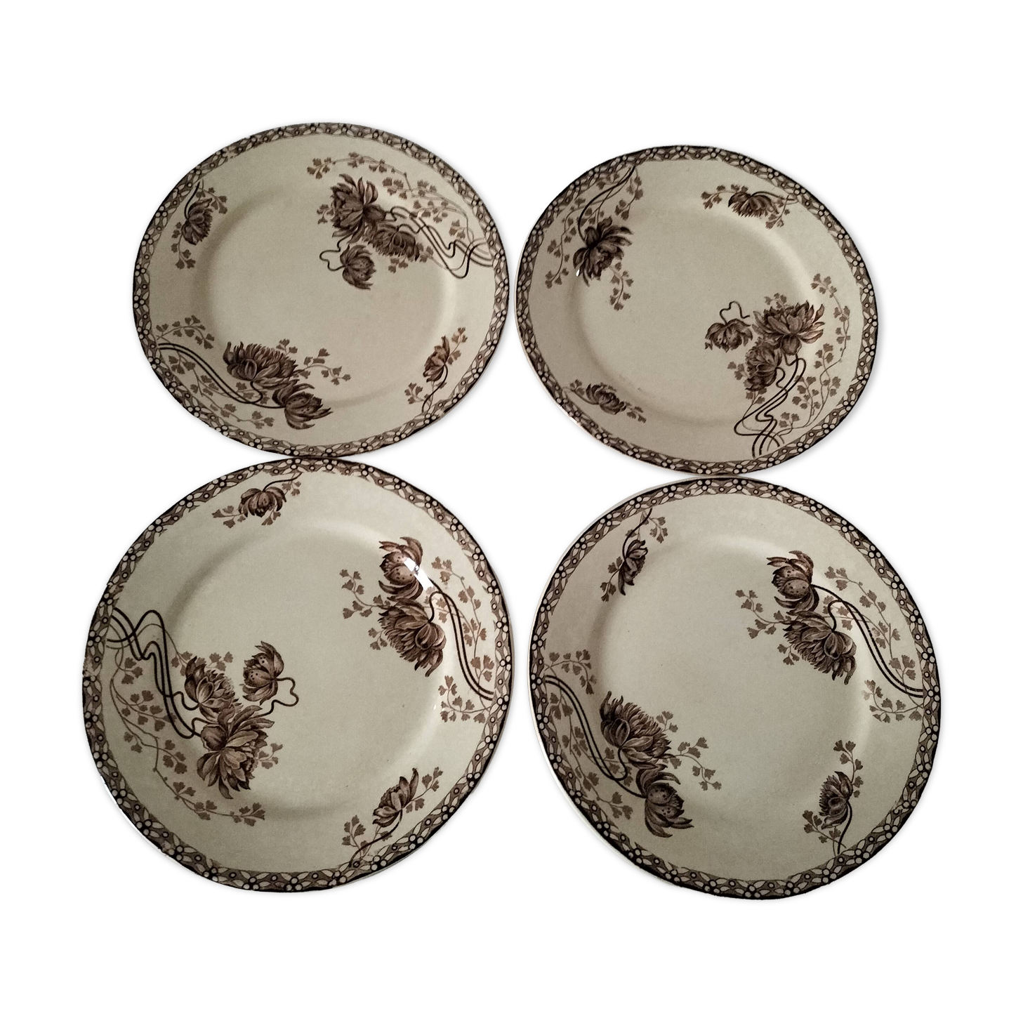 Set of 4 Sarreguemines plates, Royat model, 19th century, early 20th century