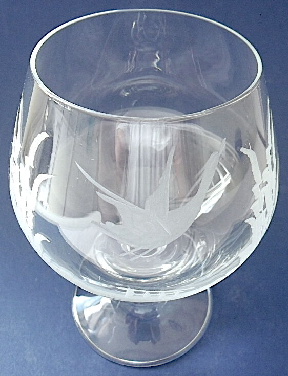 Suite of six tasting glasses of engraved crystal cognac