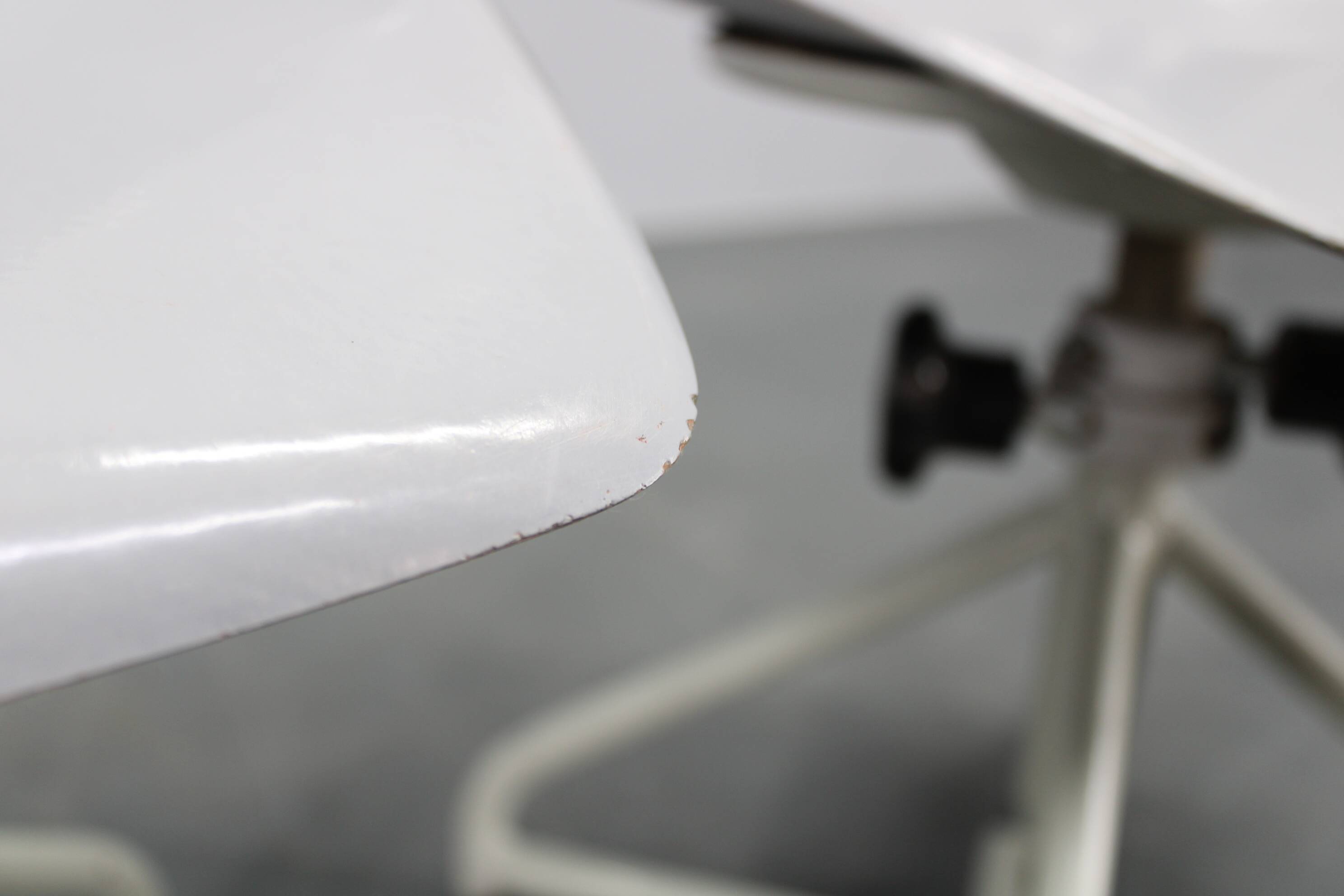 1960s Miroslav Navratil Pair of Fiberglass Chairs for Vertex, Czechoslovaki