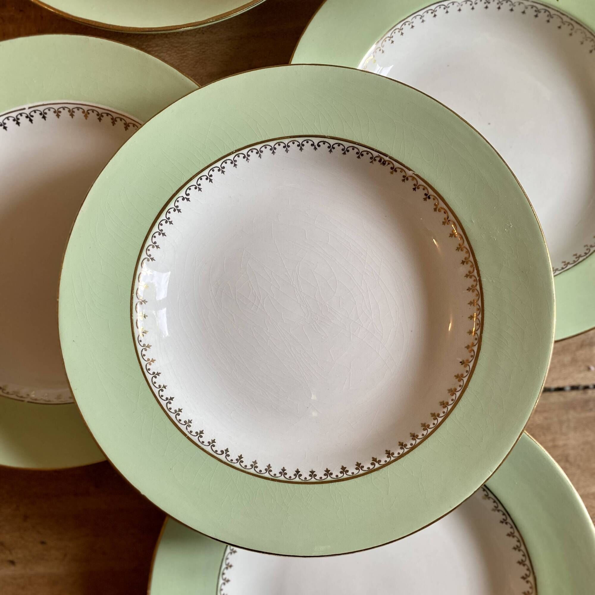 Set of 6 old mint and white hollow plates, the Amandinoise