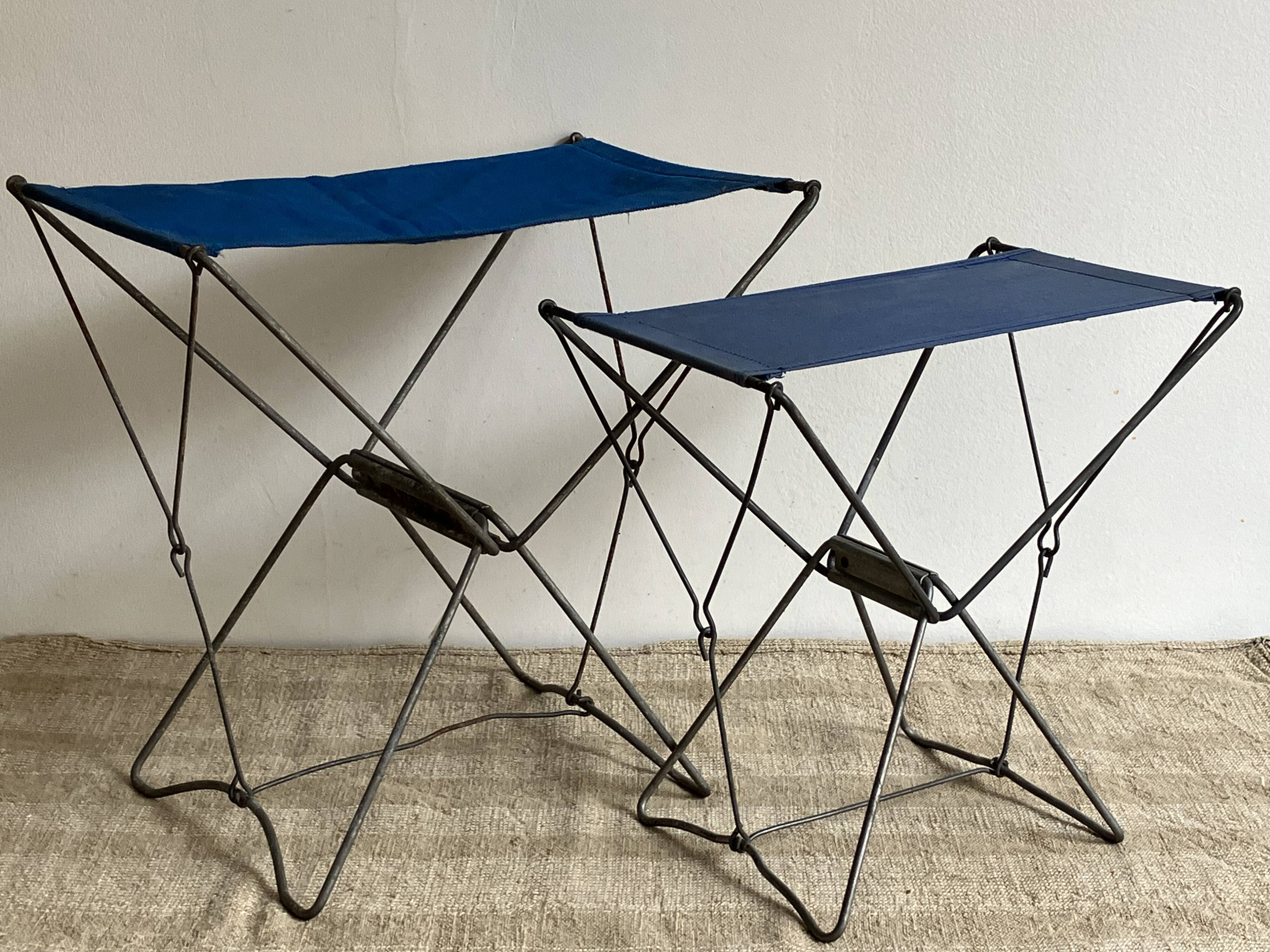 Folding beach stool - Large blue model