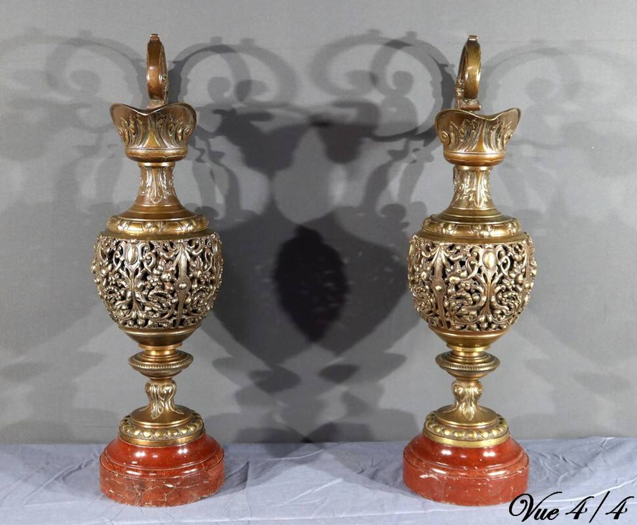 Paire d’aiguières en bronze, art nouveau – 1910