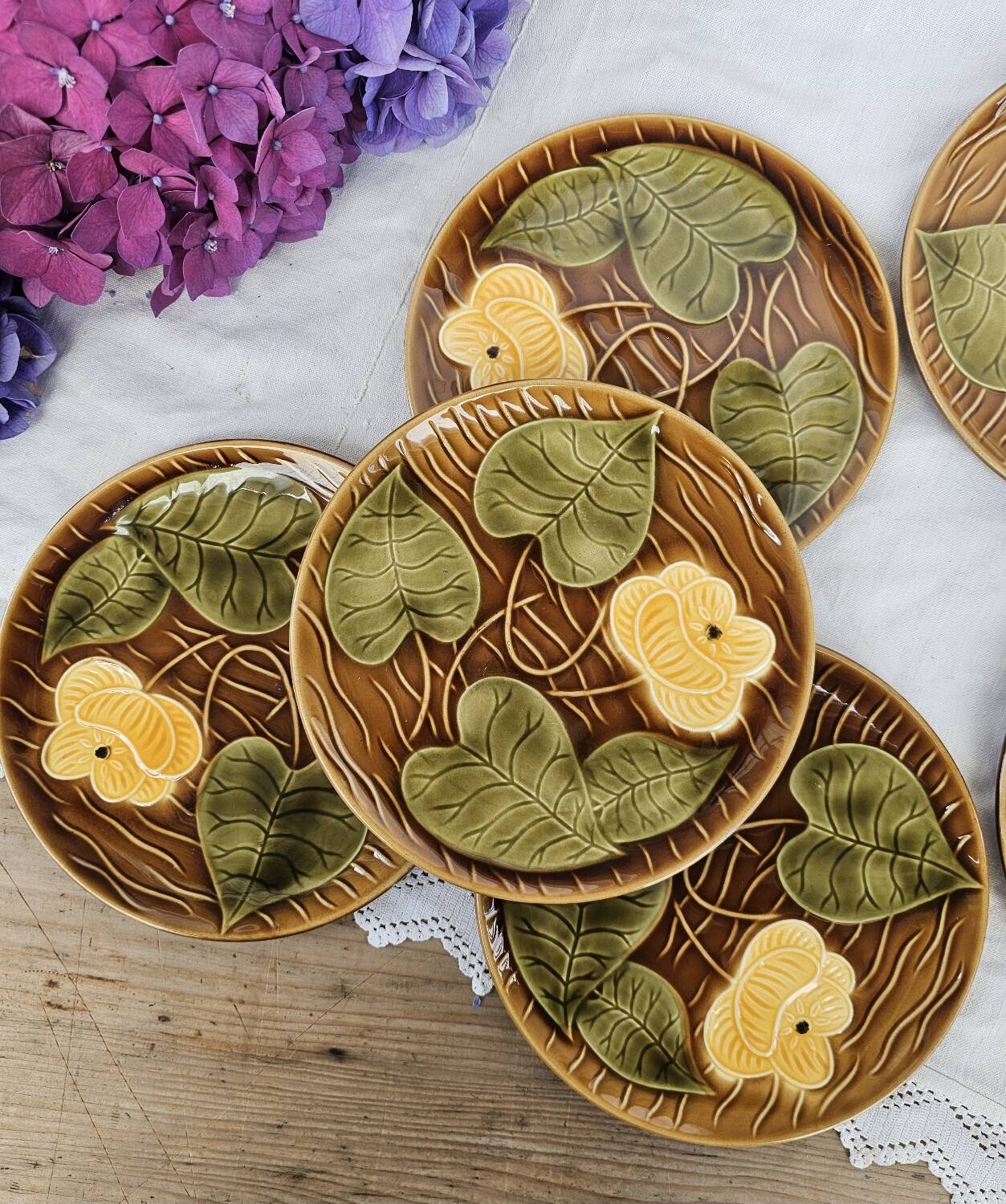 Sarreguemines barbotine dessert plates