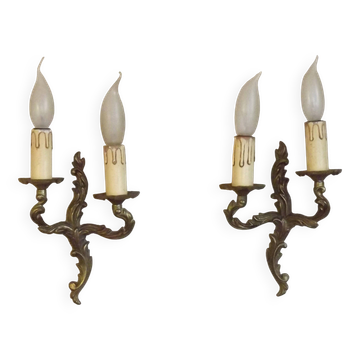 Elegant Vintage French Bronze Double Wall Sconces with Acanthus Leaf Detail 5111