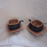 Duo of cups in glazed and matt sandstone. with saucers.