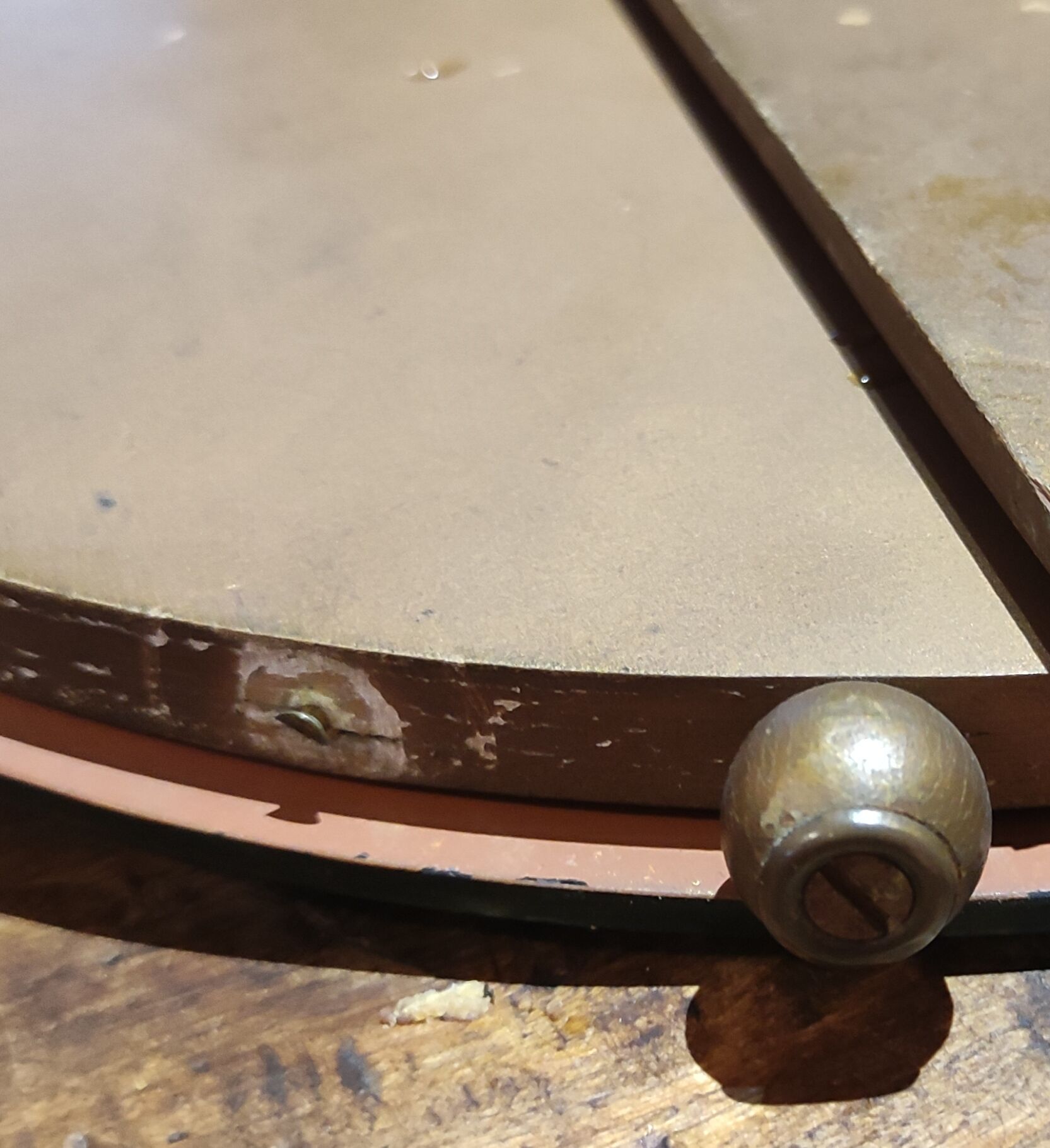 Mirror to pose, floral decoration, 1930