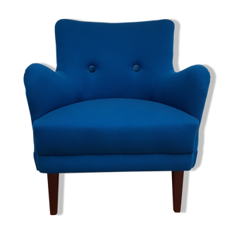 Danish designed armchair, wool, beech, completely renovated