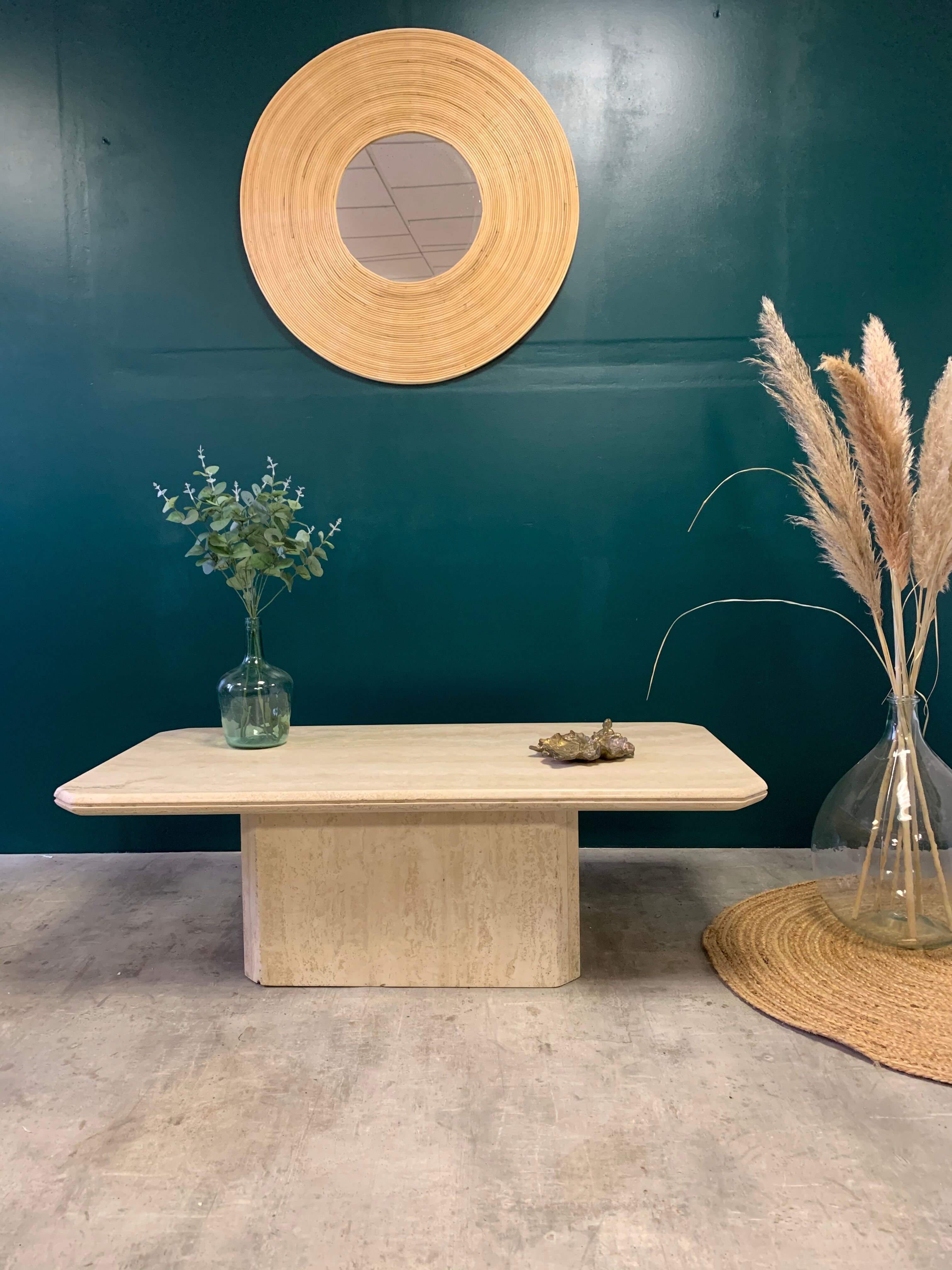 Coffee table in travertine