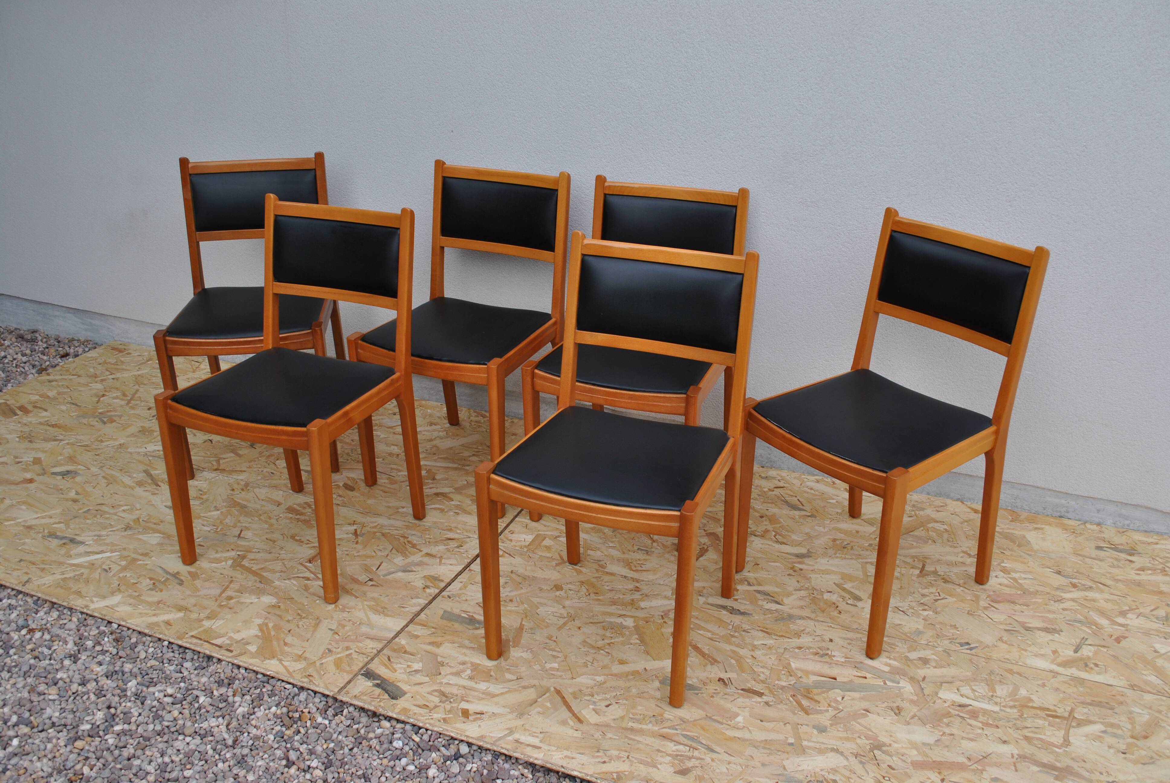 Lot of 6 vintage chairs