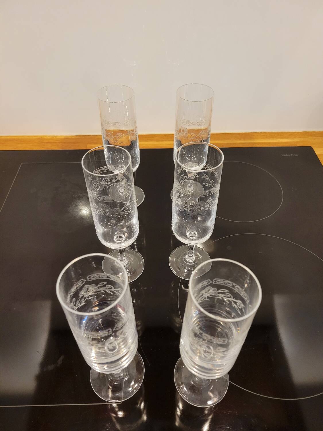 6 engraved crystal champagne flutes (floral) 1920