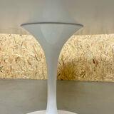 Tulip dining table by Eero Saarinen for Knoll International