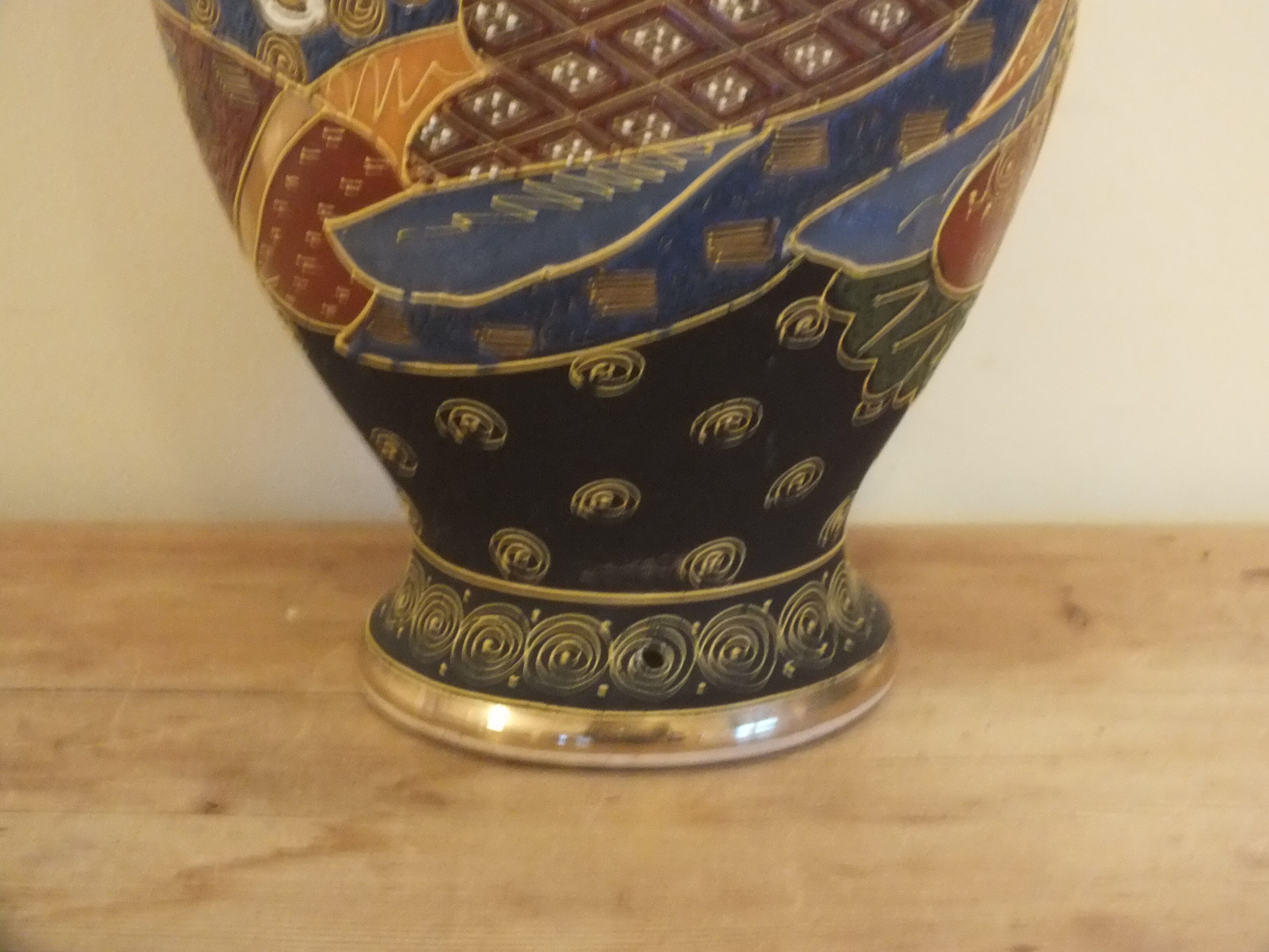 Pair of old Japan Satsuma vases, signed and enamelled