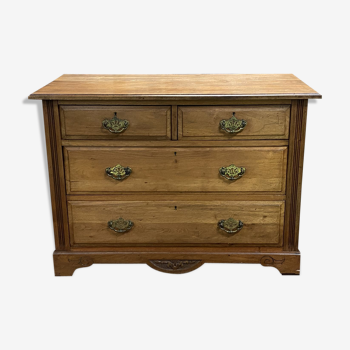 Commode anglaise en noyer début XXème