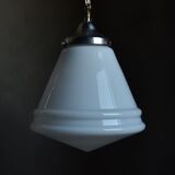 Opaline suspension