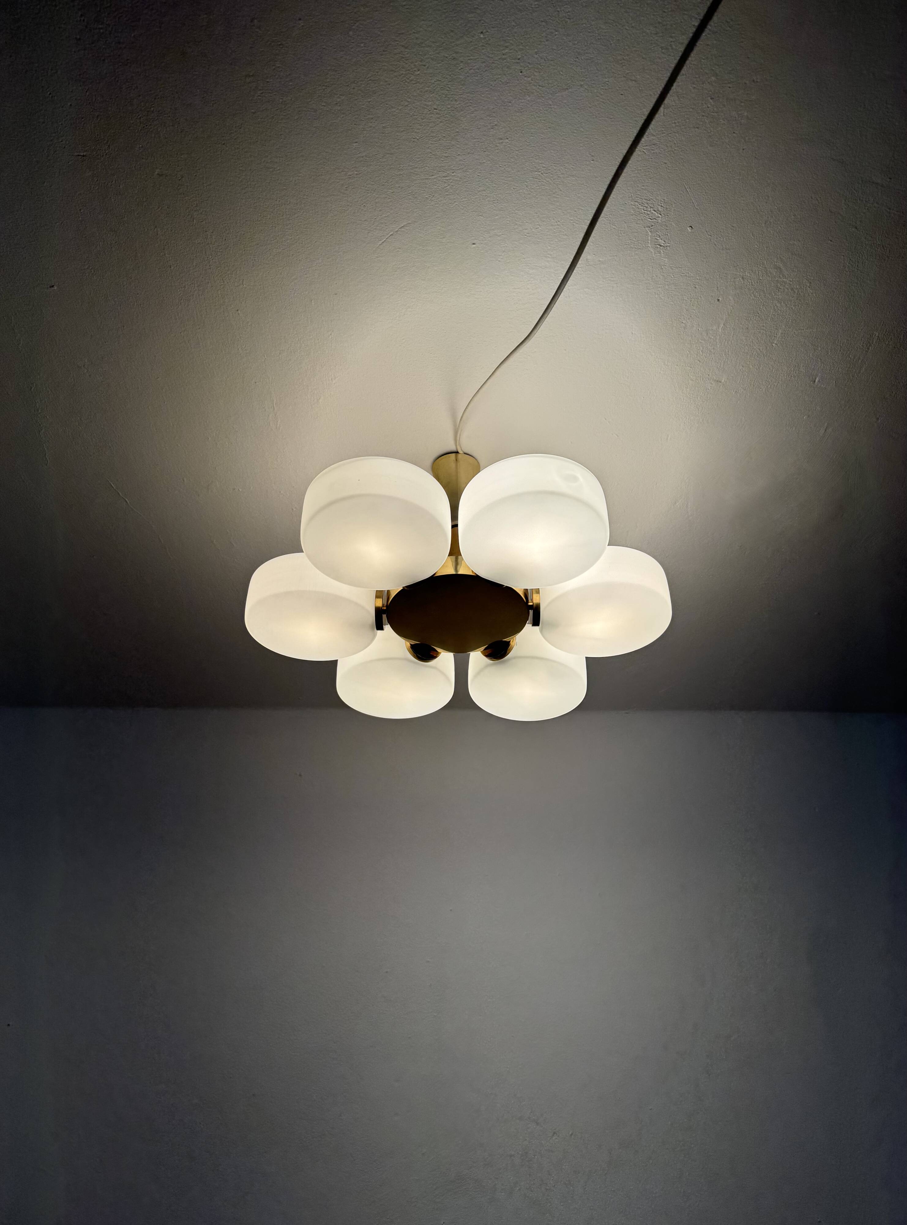 Opaline Sputnik Chandelier by Kaiser Leuchten