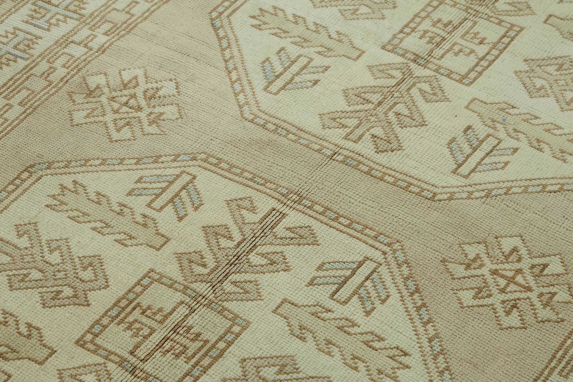 Turkish Vintage Anatolian Rug 127 cm x 180 cm