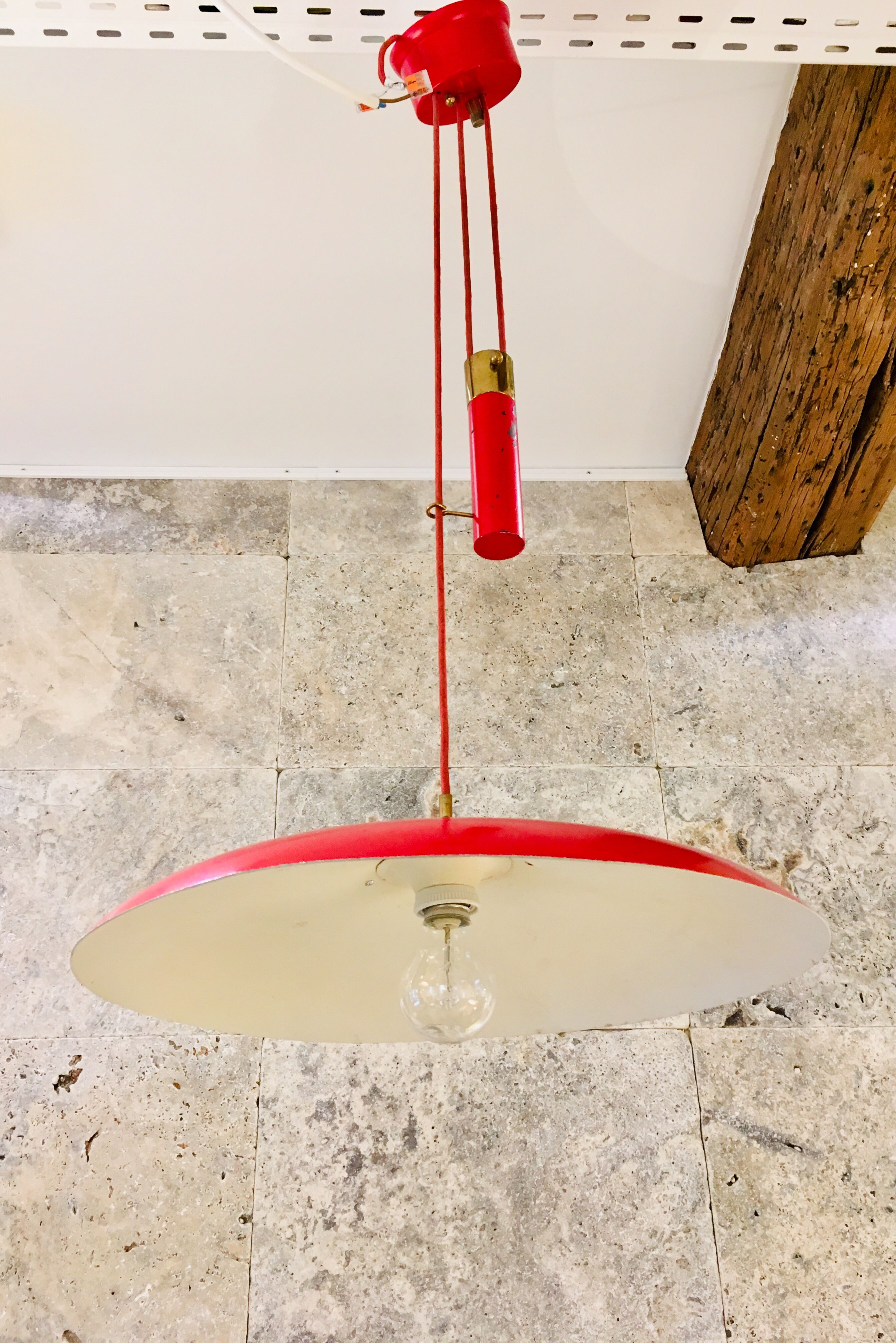 Red suspension