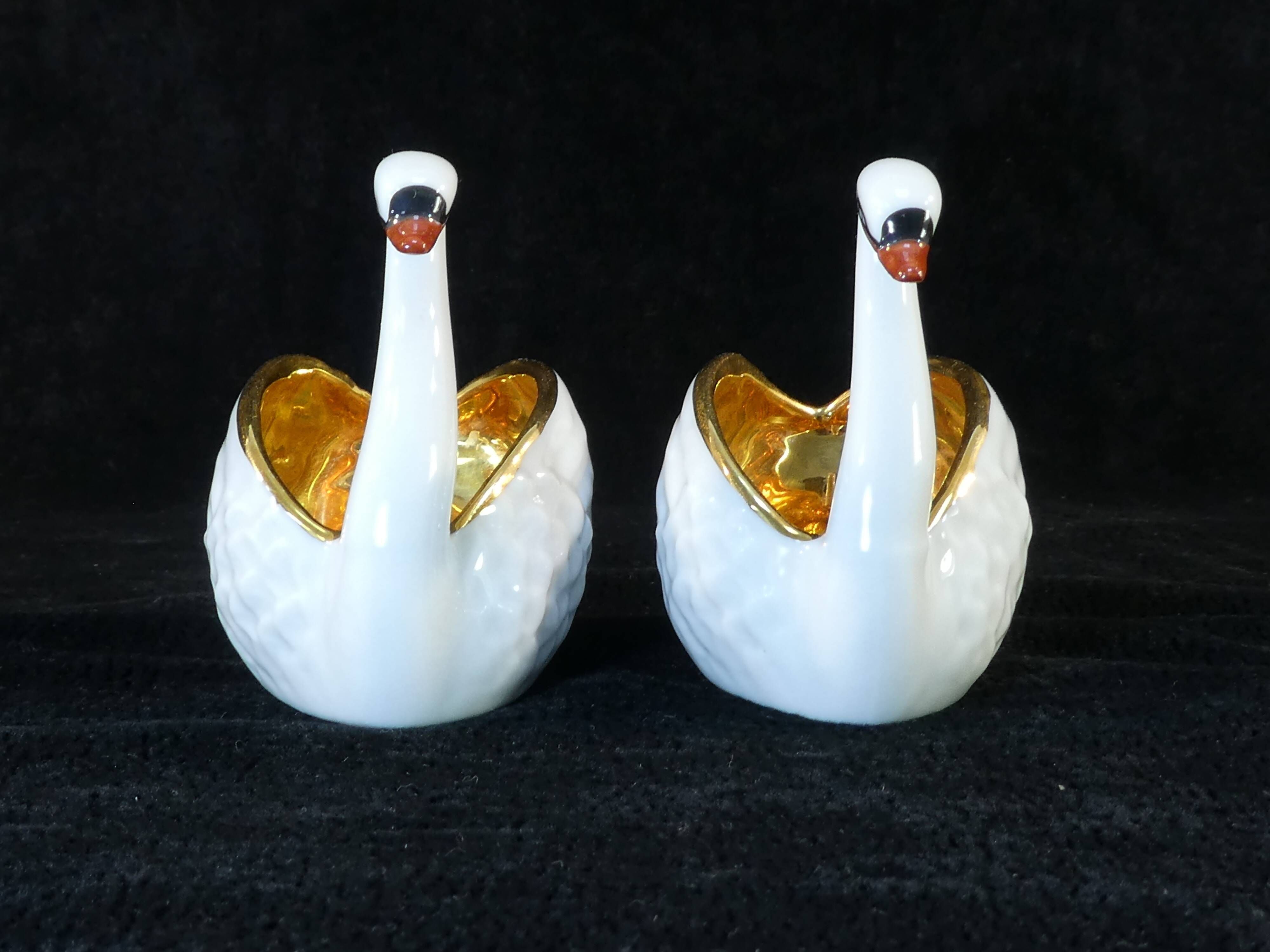 Pair of salters in limoges porcelain white swans