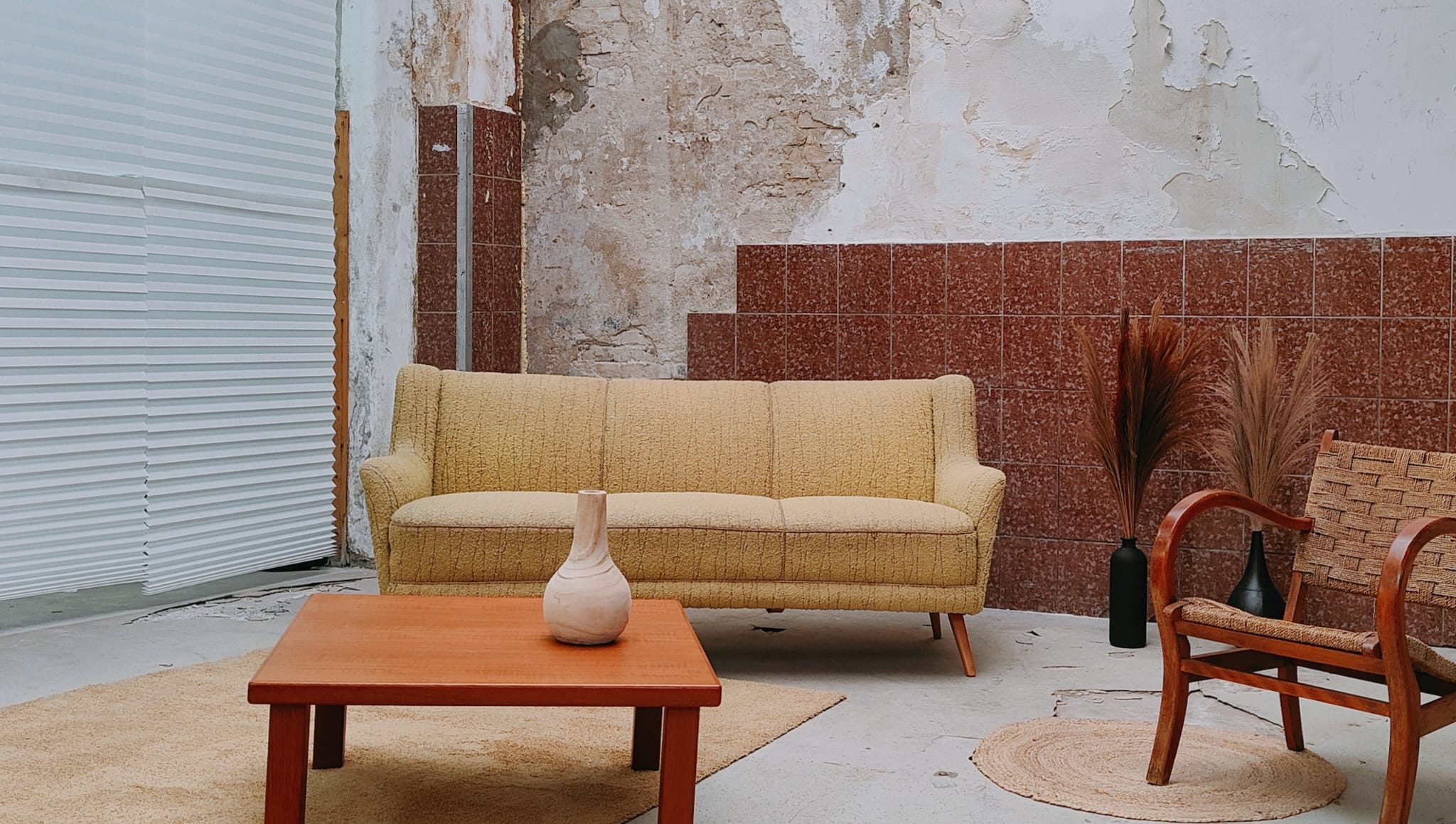 Mid century coffee table vintage