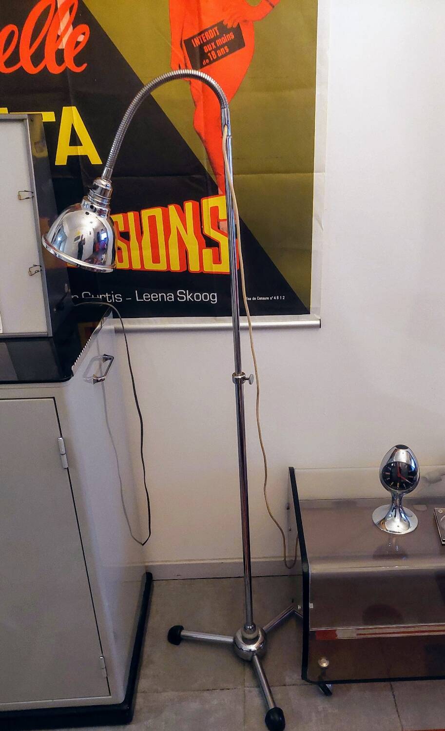 1950s telescopic gooseneck floor lamp