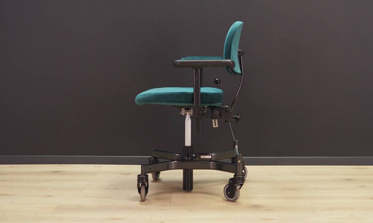 Green office armchair, Danish design, 1970s, production: Denmark
