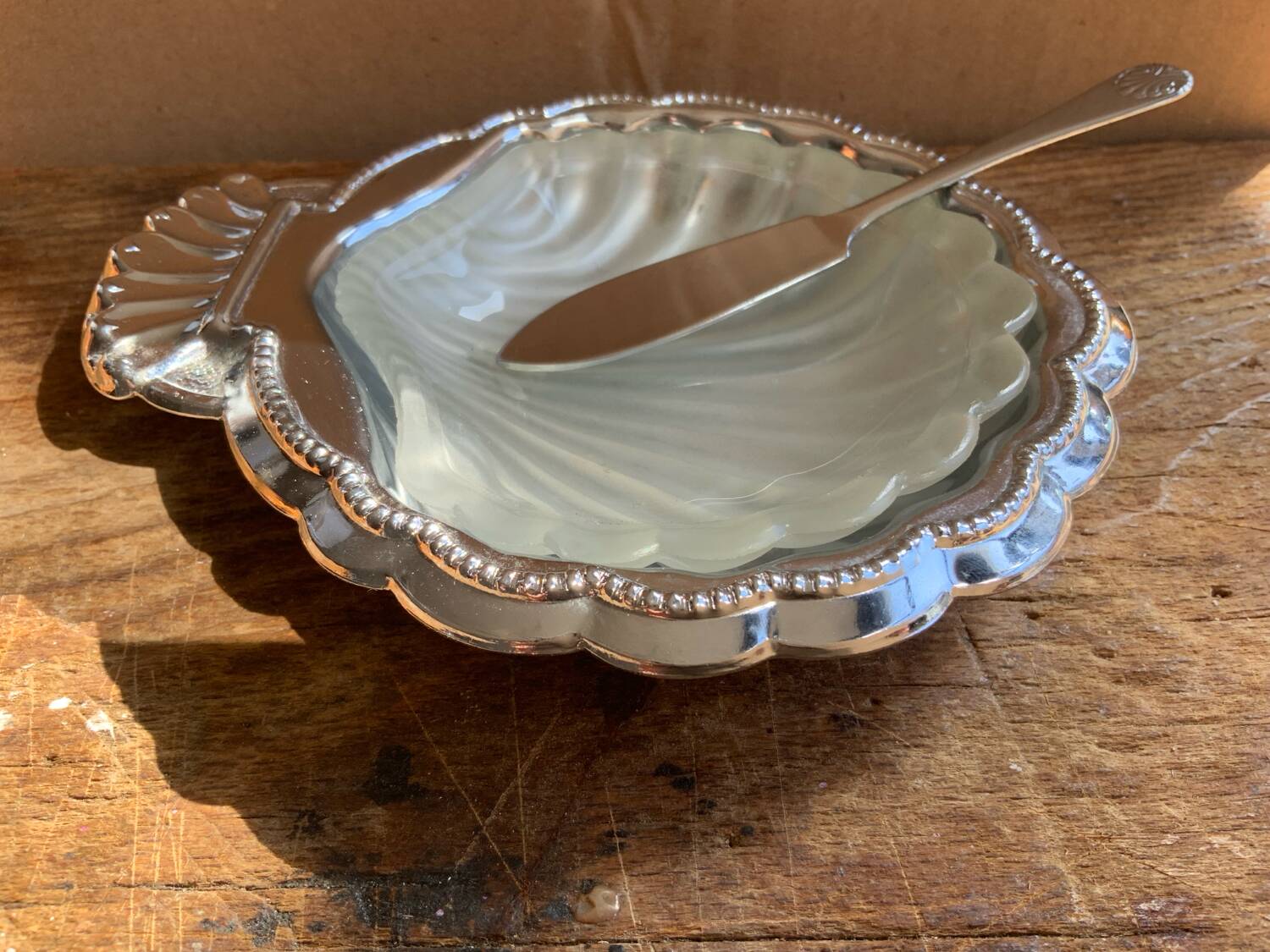 Shell butter dish