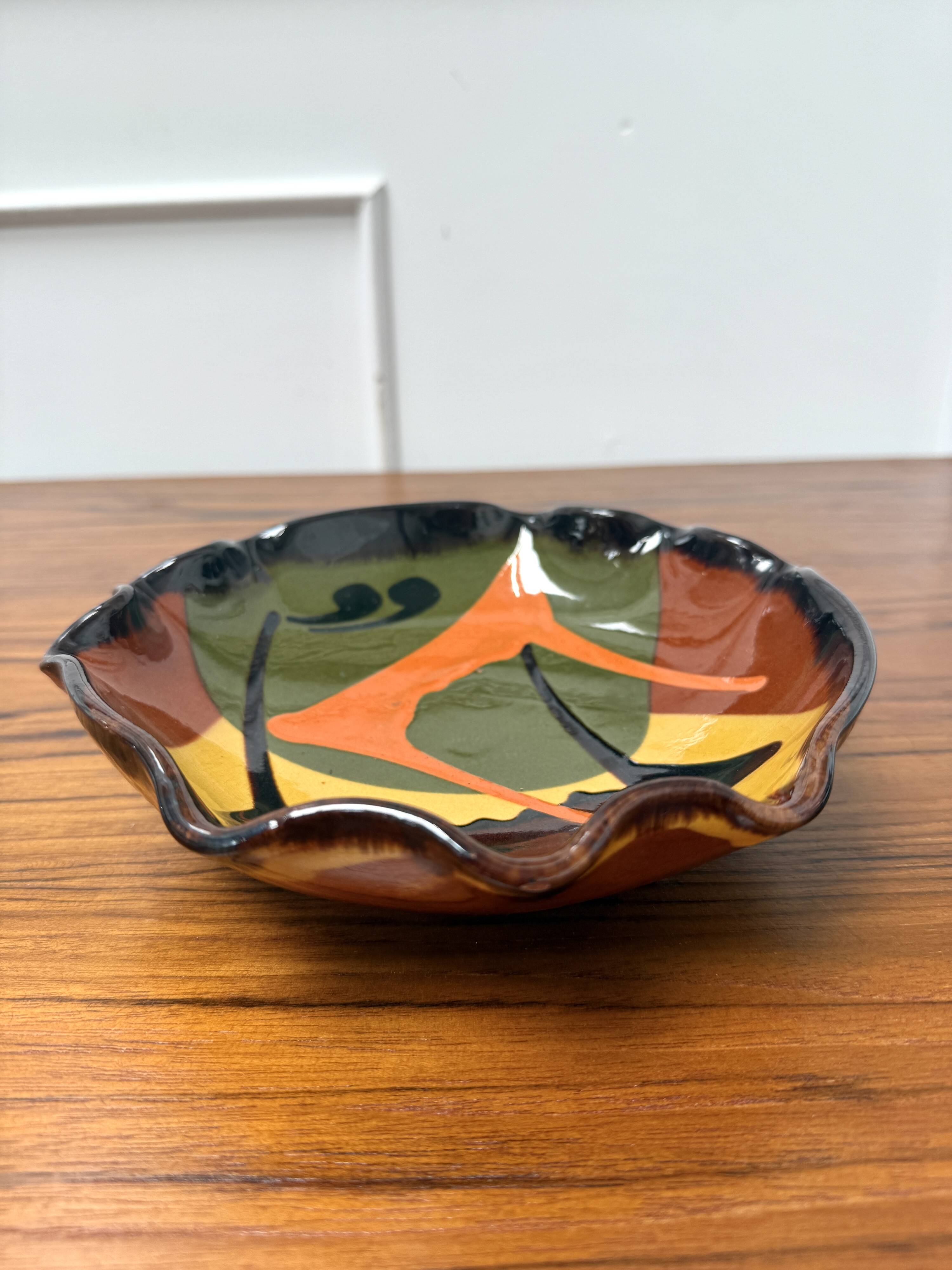 Terracotta pocket emptier