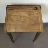 Small children's desk