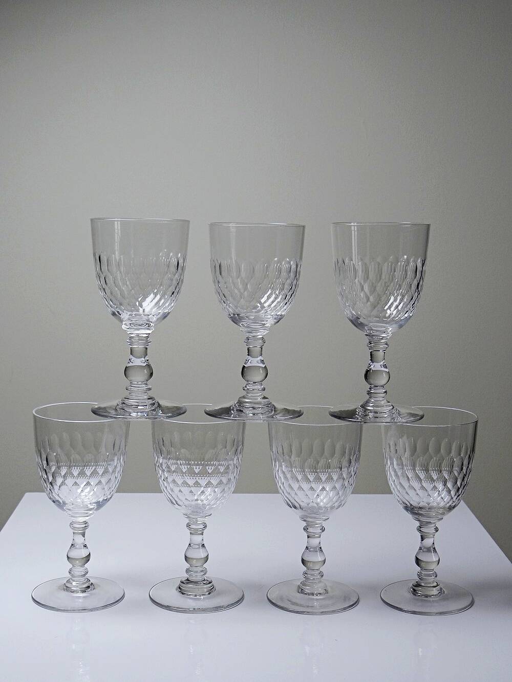 Set of 7 cut crystal port glasses by Baccarat, Richelieu variant.