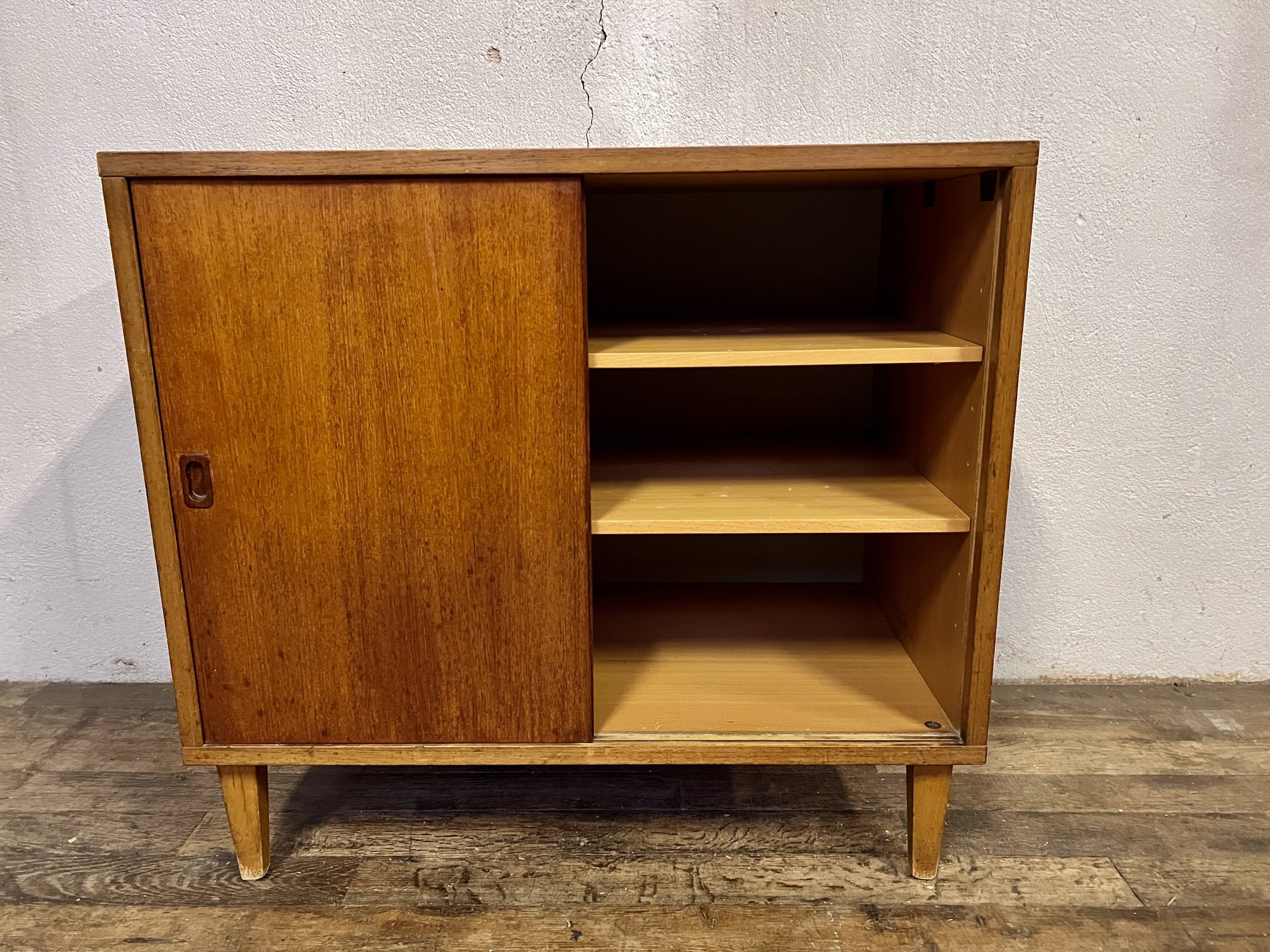 Vintage footwork compass buffet