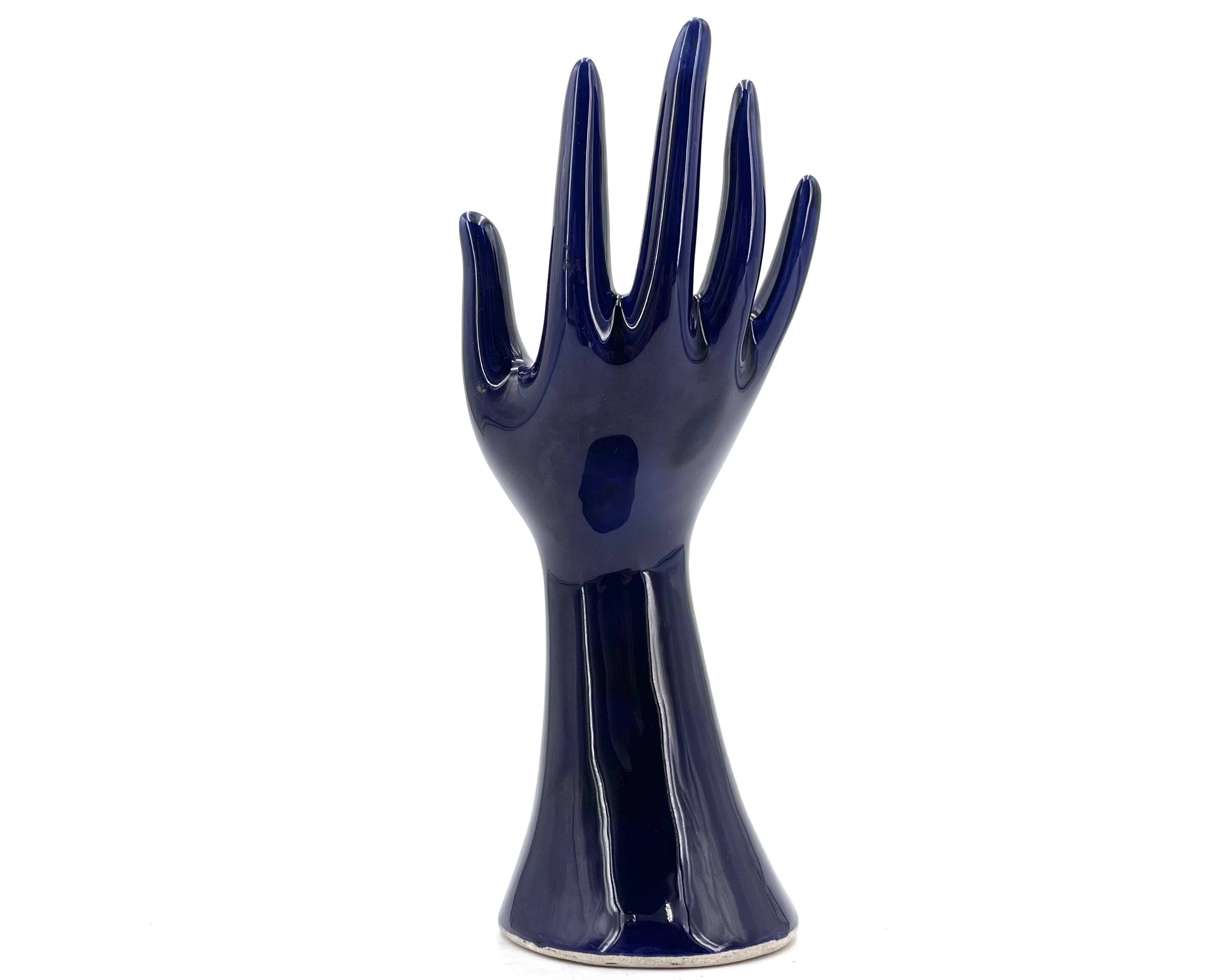 Main baguier vase en porcelaine bleu foncé, années 70