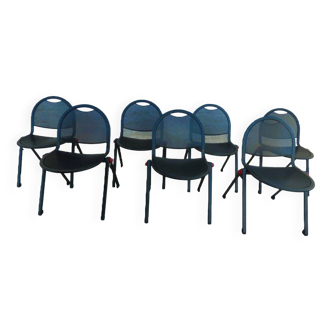 7 chaises de qualité de conférence en métal de couleur noir empilables et attachables