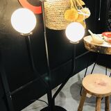 Ball floor lamp