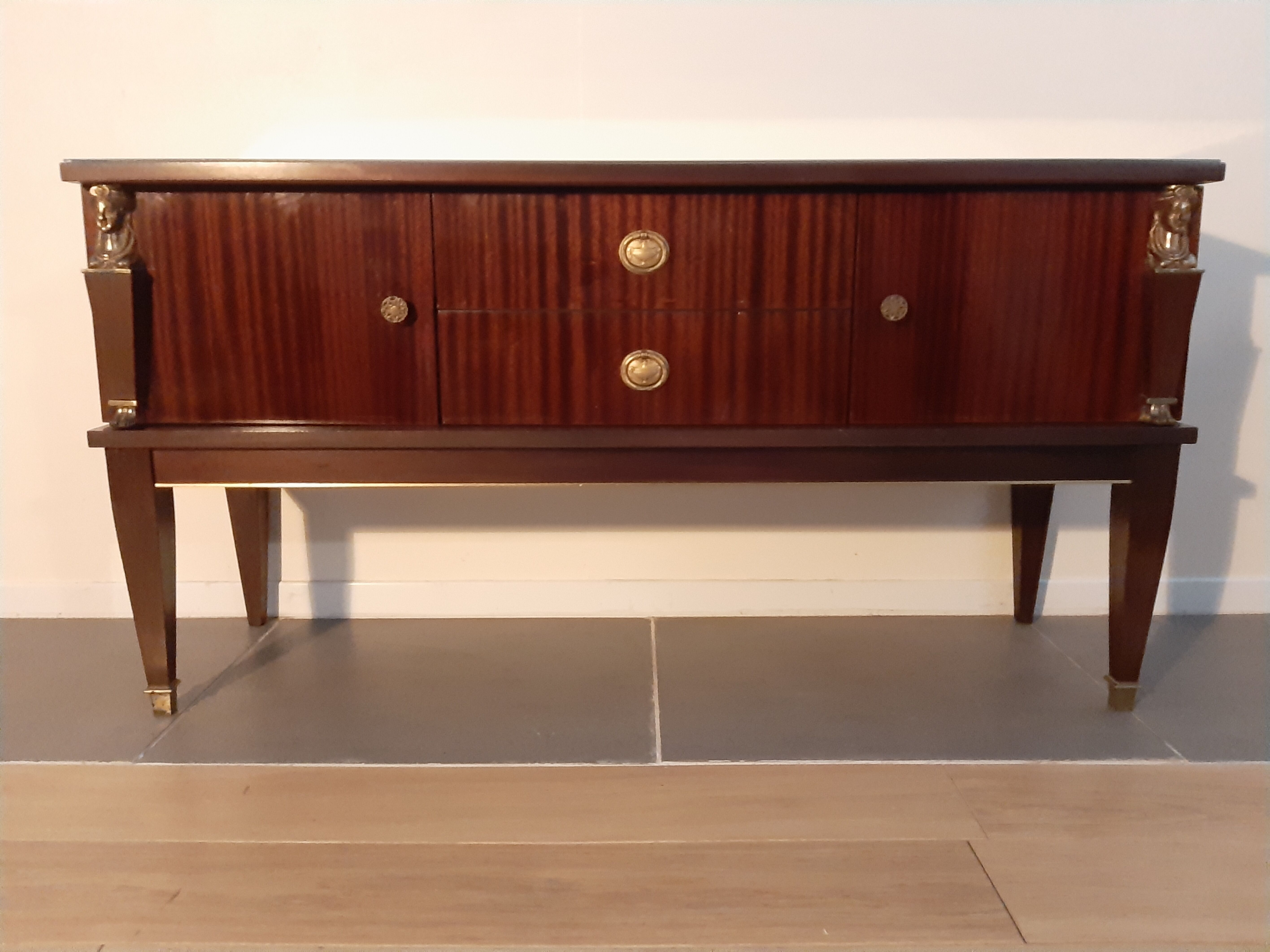 Buffet vintage 1965