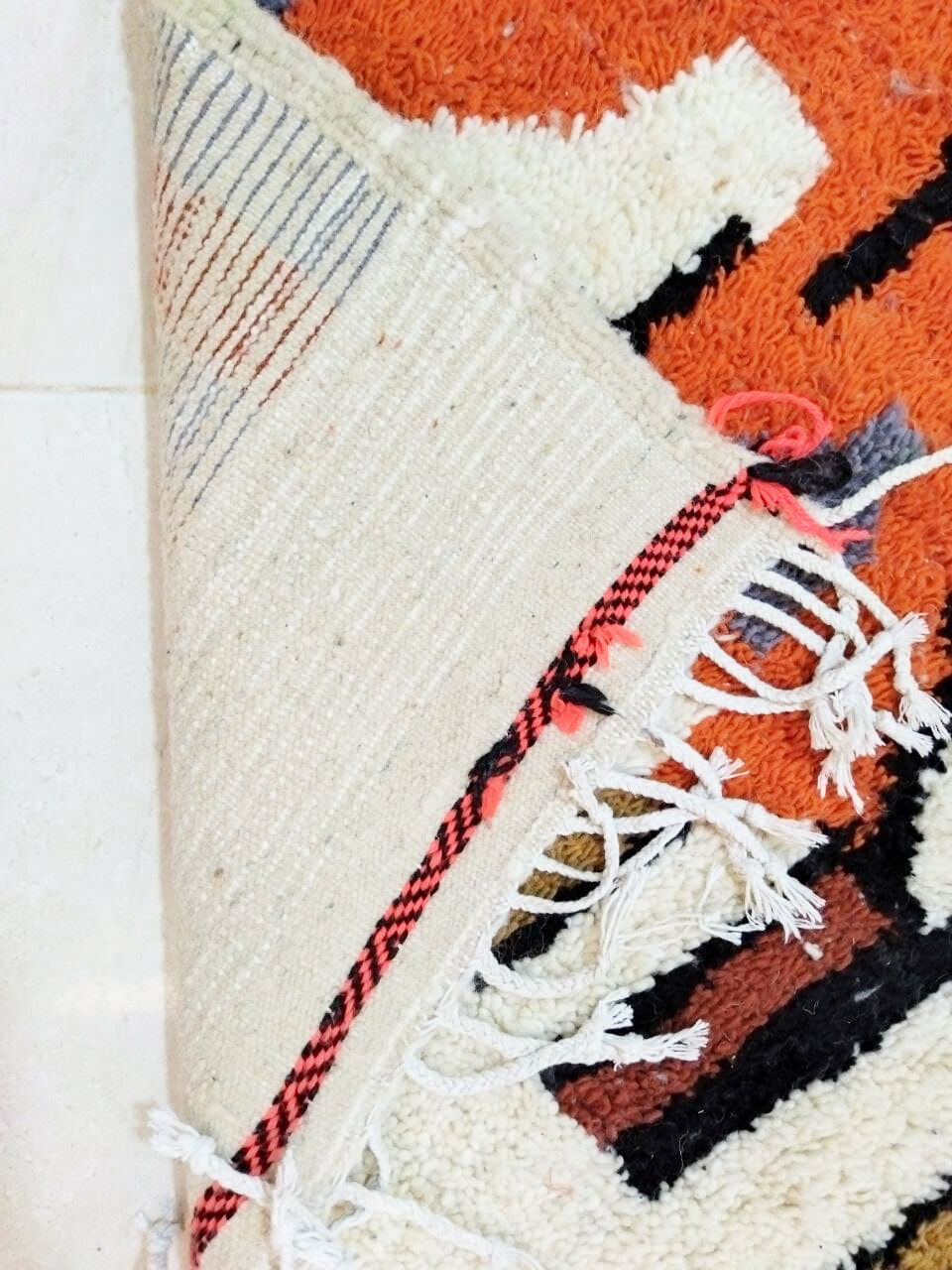 Tapis berbère tribal coloré 257 x 150 cm