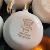 6 tasses à café anciennes en porcelaine