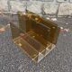 Porte revues en plexiglas avec roulettes