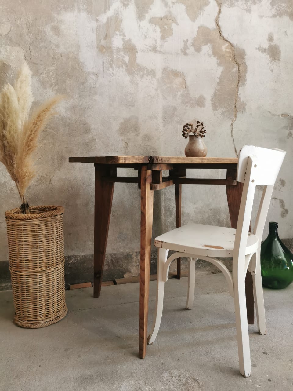 Farmhouse table