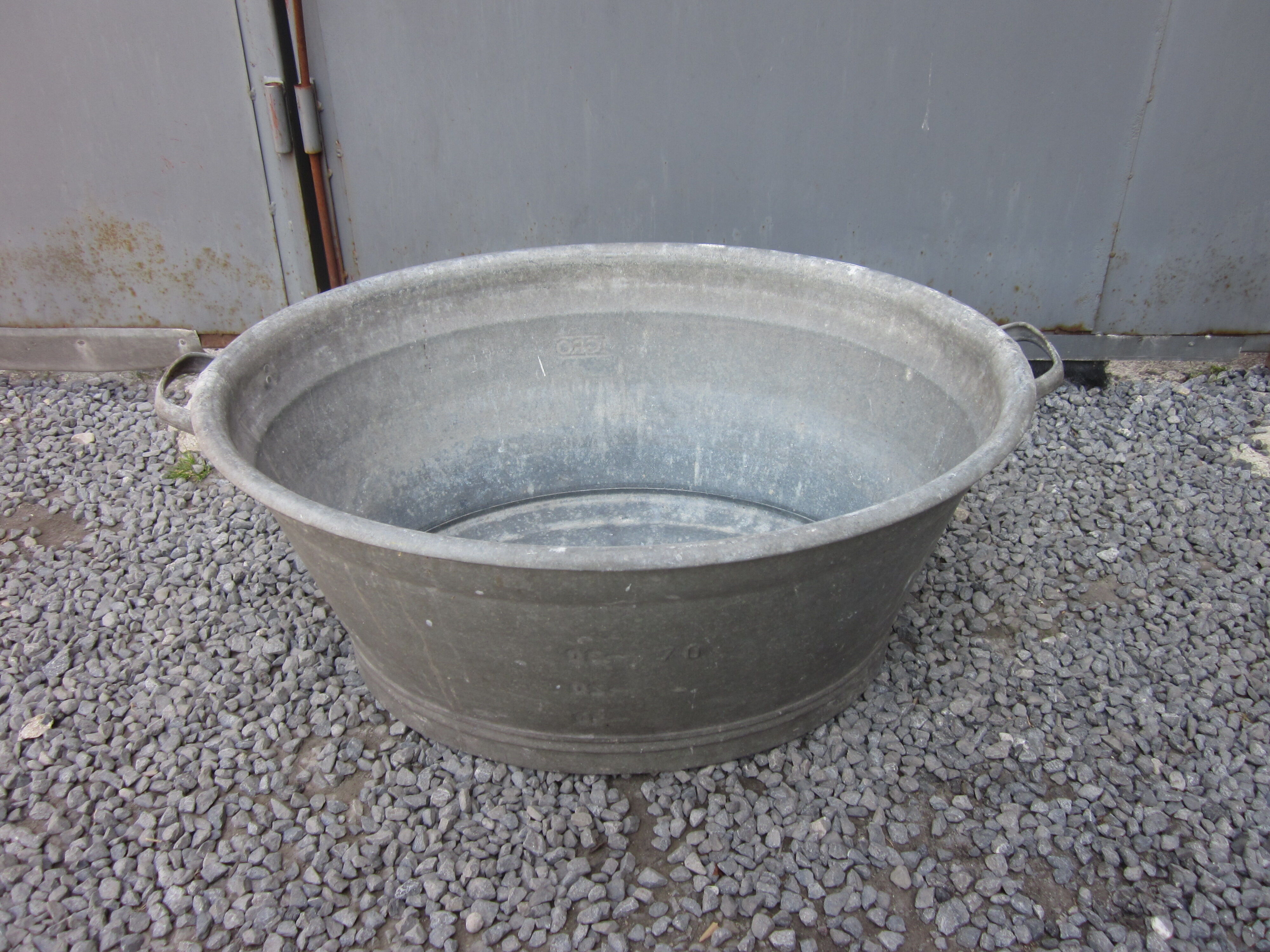 Zinc basin