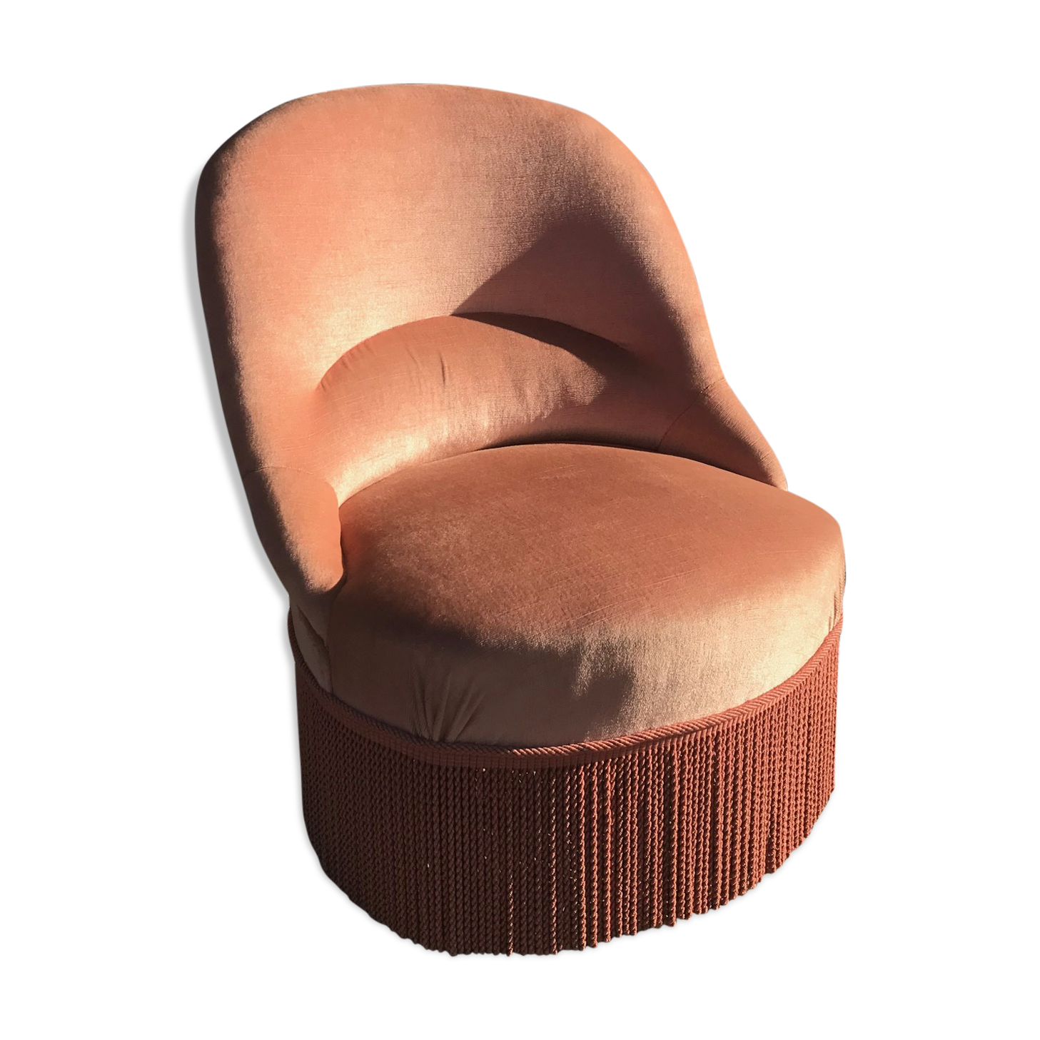 Pink velvet toad chair