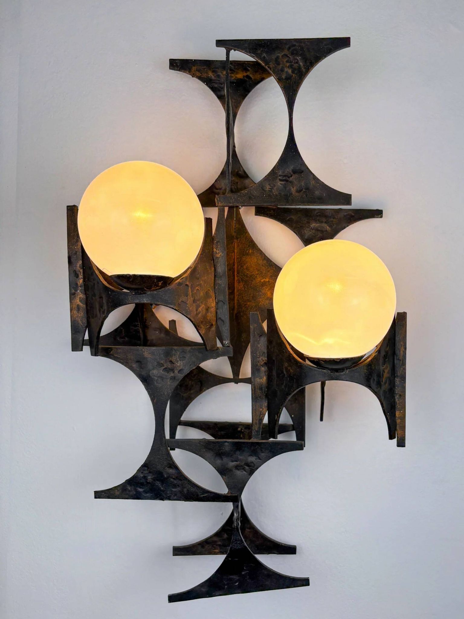 Large brutalist & sculptural wall light by Marc Weinstein, Germany, 1960s