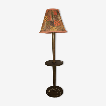 Lampadaire en bois avec tablette des années 50