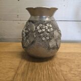 Vase alumínium art déco signé M , Montagne