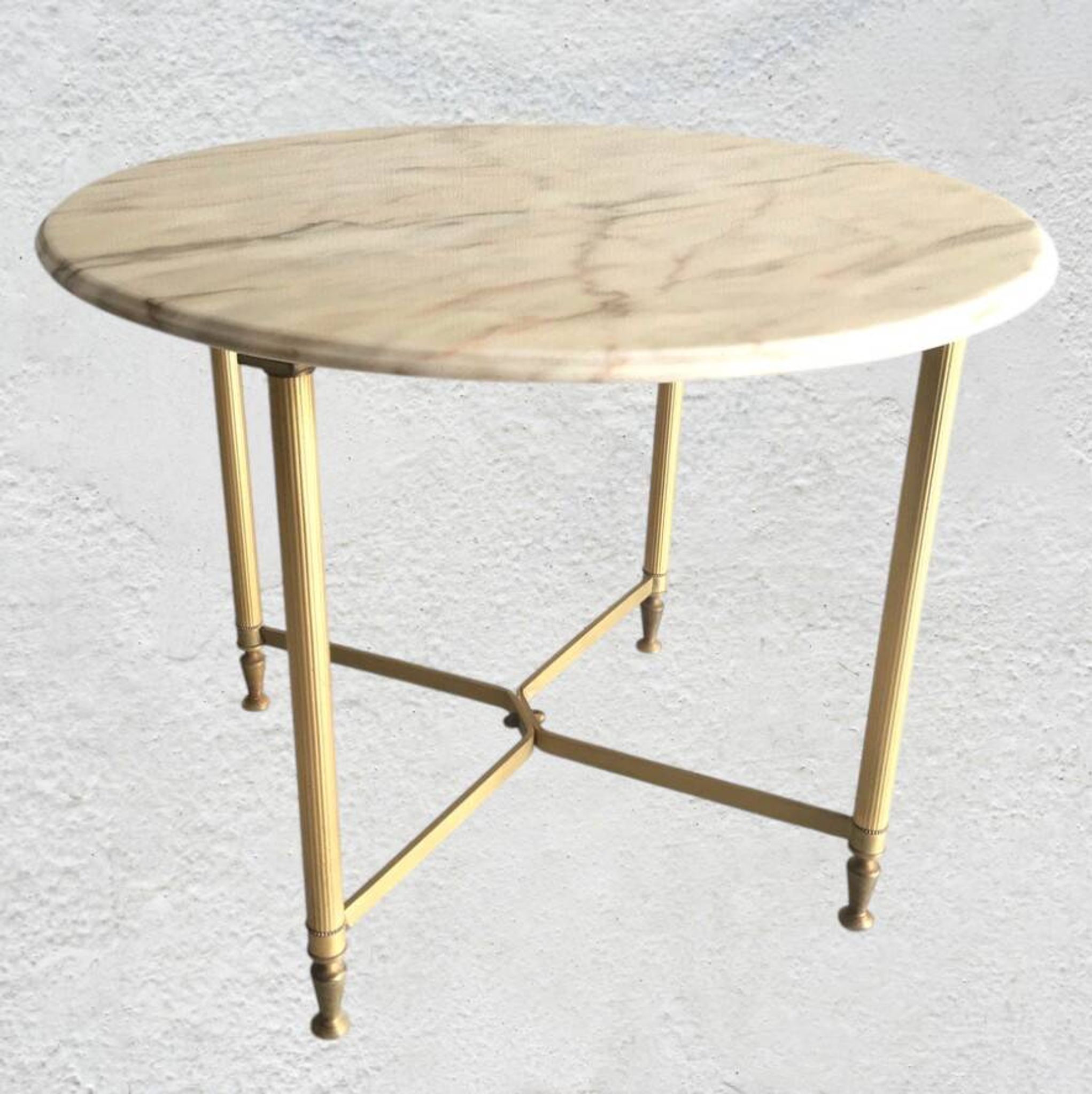 Table basse ronde marbre et métal doré 1960-70