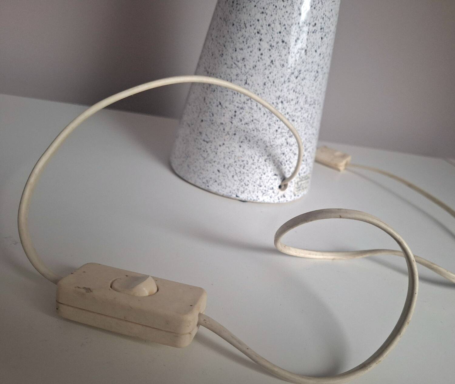 Lamp from the Brussels Porcelain Factory, ceramic light fixture
